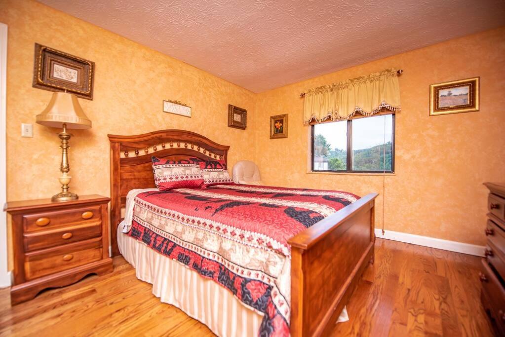 City & Mountain View 5 Mins From Downtown Gatlinburg Exterior foto